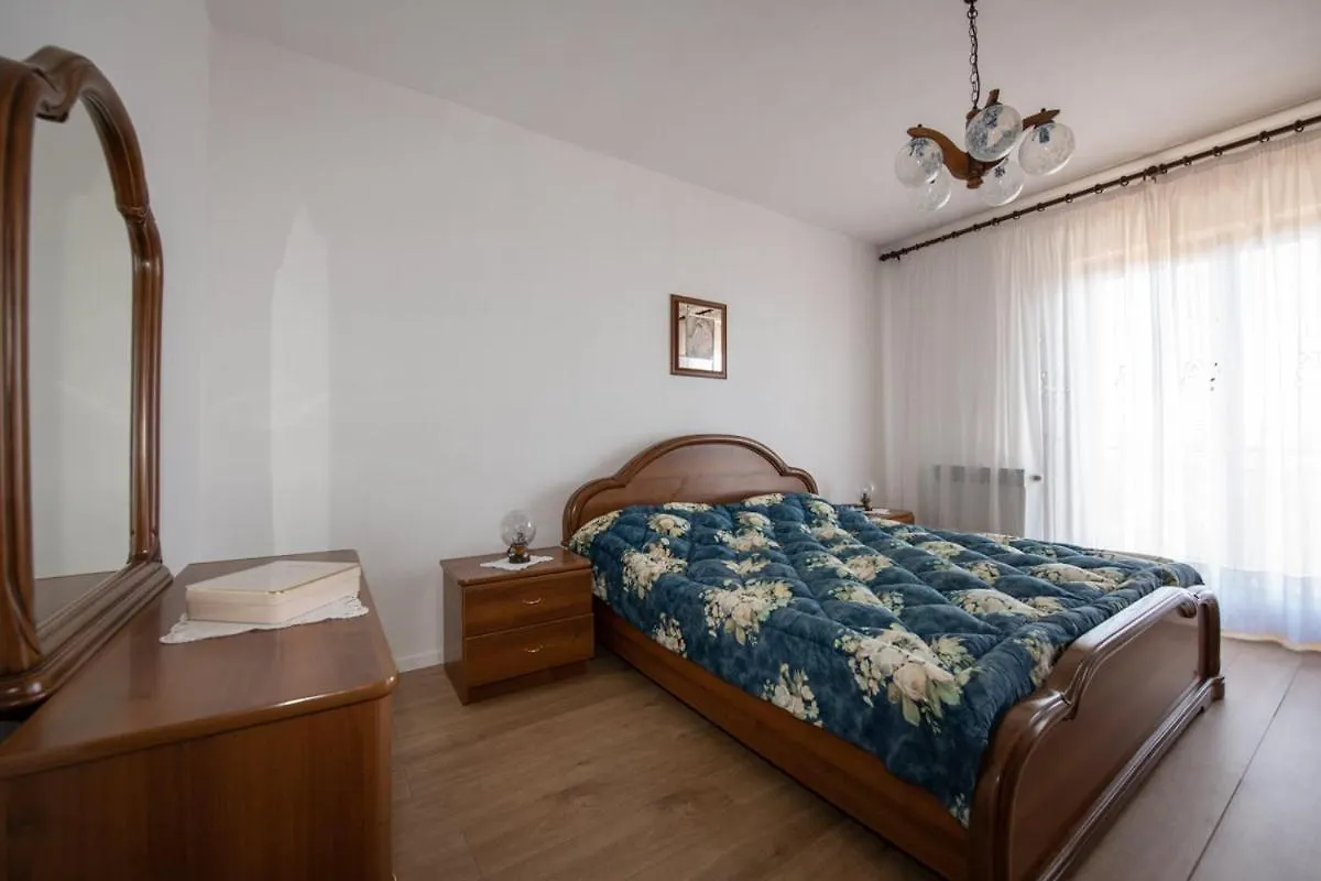 Apartment Apartman Elvis Lovran